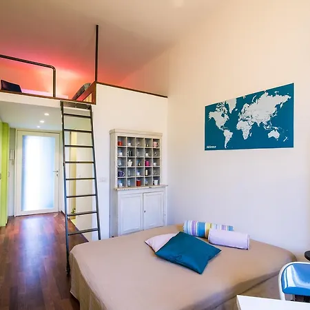 Loft In Heart Of Navigli Lägenhet